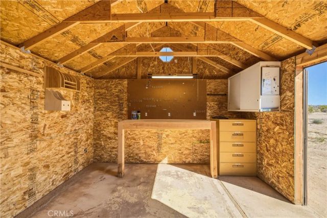 5828 Steeg, 29 Palms, CA 92277