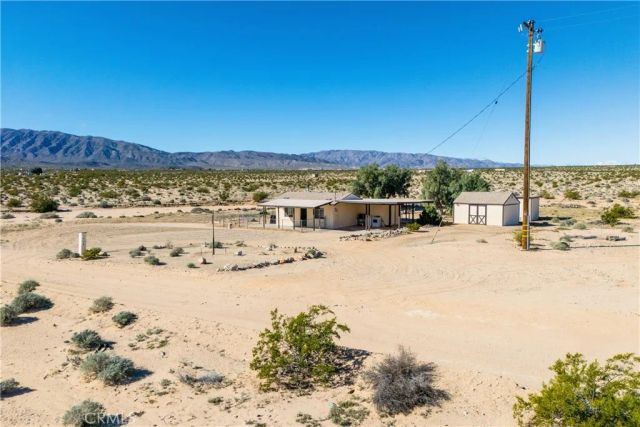 5828 Steeg, 29 Palms, CA 92277