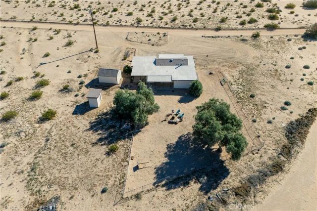 5828 Steeg, 29 Palms, CA 92277