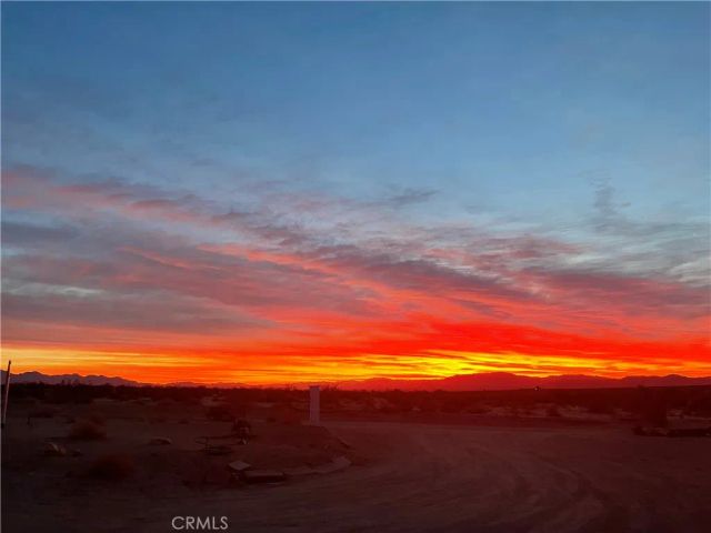 5828 Steeg, 29 Palms, CA 92277