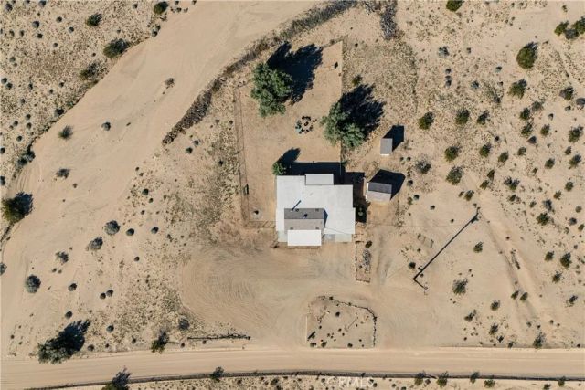 5828 Steeg, 29 Palms, CA 92277