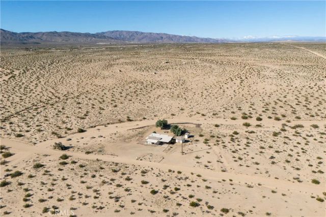 5828 Steeg, 29 Palms, CA 92277