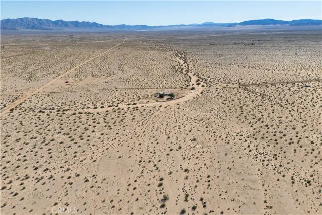 5828 Steeg, 29 Palms, CA 92277
