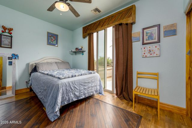 21909 W BEACON Lane, Wittmann, AZ 85361