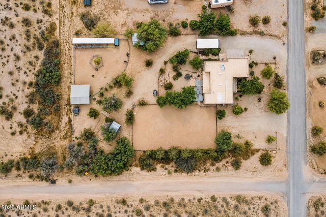 21909 W BEACON Lane, Wittmann, AZ 85361