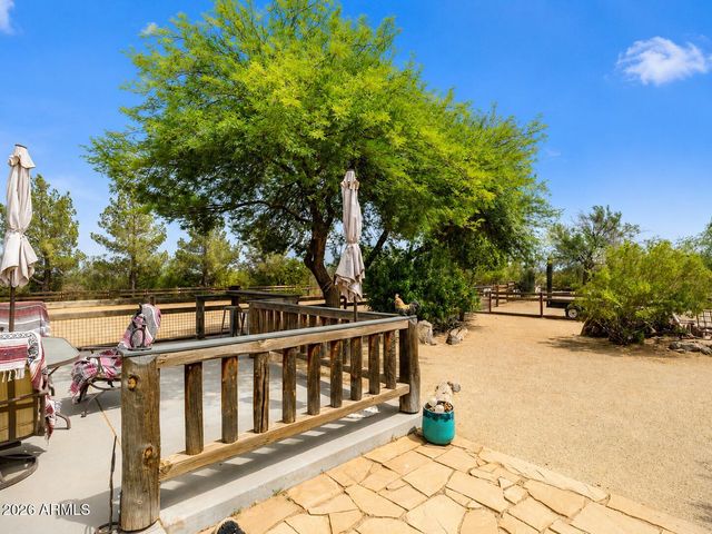 21909 W BEACON Lane, Wittmann, AZ 85361