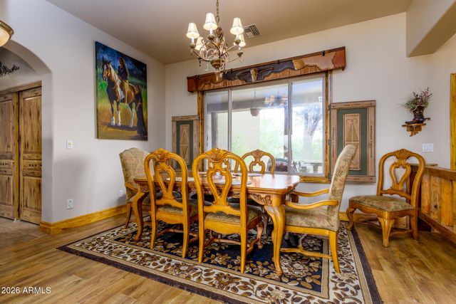 21909 W BEACON Lane, Wittmann, AZ 85361