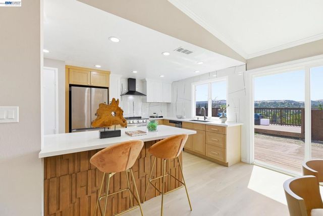 2464 Morello Heights Cir, Martinez, CA 94553