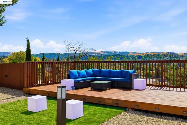 2464 Morello Heights Cir, Martinez, CA 94553