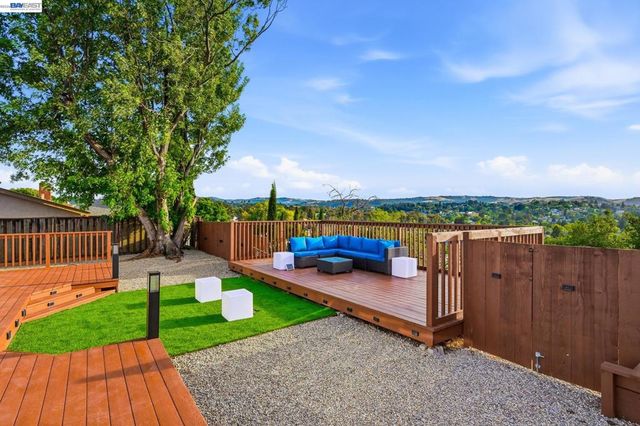 2464 Morello Heights Cir, Martinez, CA 94553