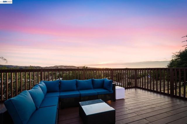 2464 Morello Heights Cir, Martinez, CA 94553