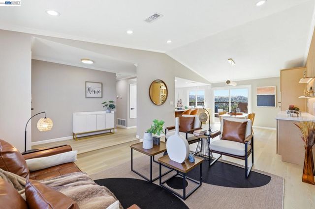 2464 Morello Heights Cir, Martinez, CA 94553