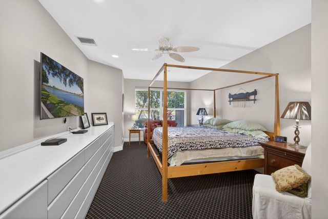 923 Augusta Pointe Drive, Palm Beach Gardens, FL 33418