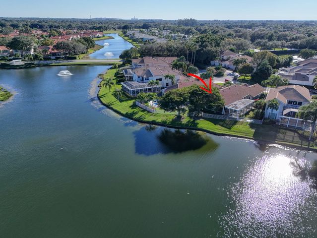 923 Augusta Pointe Drive, Palm Beach Gardens, FL 33418
