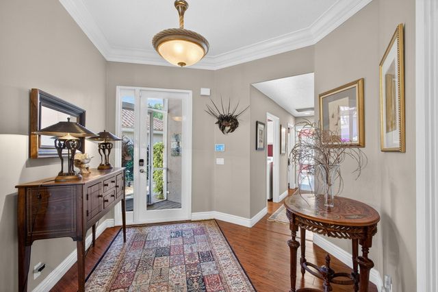 923 Augusta Pointe Drive, Palm Beach Gardens, FL 33418