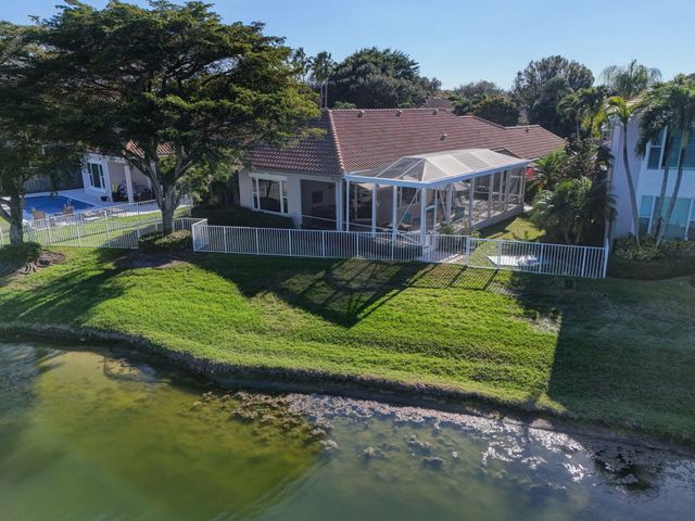 923 Augusta Pointe Drive, Palm Beach Gardens, FL 33418