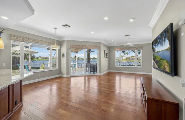 923 Augusta Pointe Drive, Palm Beach Gardens, FL 33418