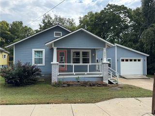 320 S Washington Avenue, Fayetteville, AR 72701