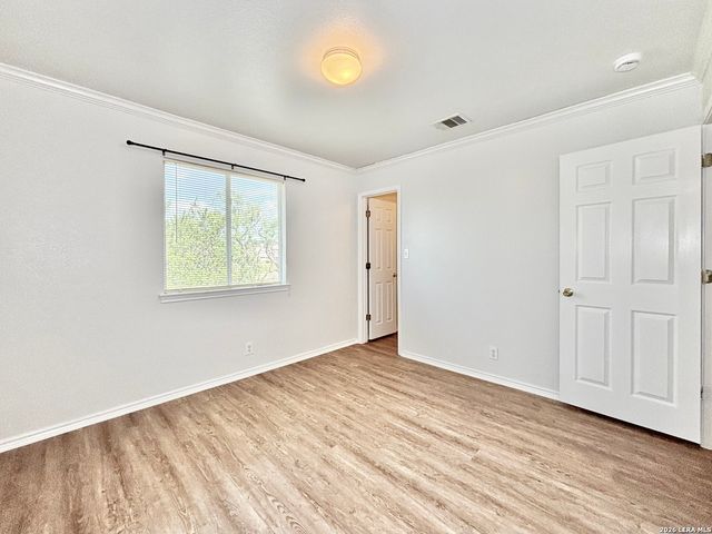 9130 FEATHER BLF, Helotes, TX 78023