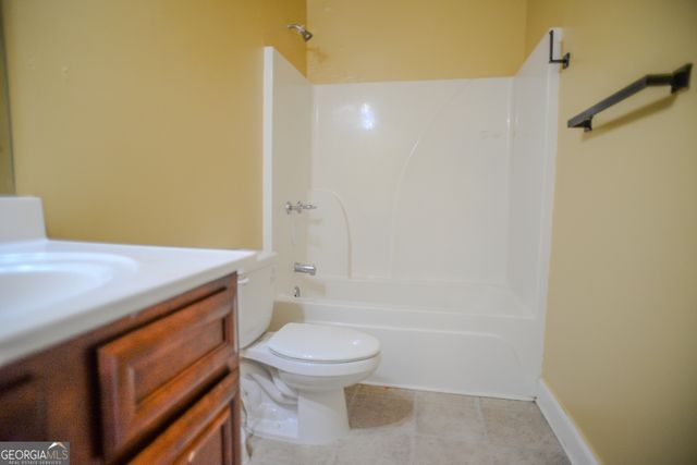2182 Dodson Woods Drive, Fairburn, GA 30213