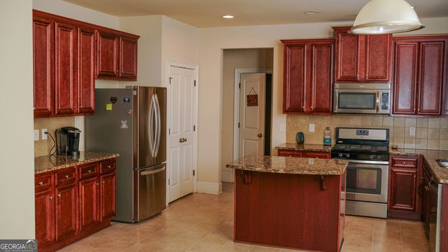 2182 Dodson Woods Drive, Fairburn, GA 30213