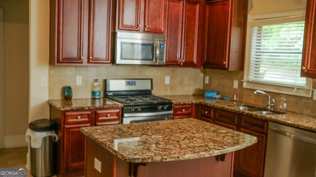 2182 Dodson Woods Drive, Fairburn, GA 30213