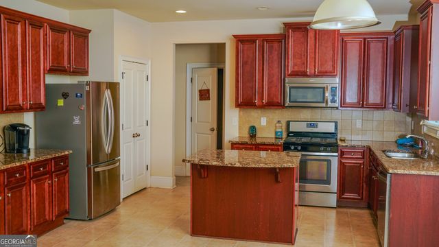 2182 Dodson Woods Drive, Fairburn, GA 30213