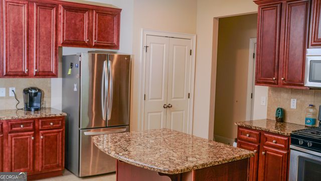 2182 Dodson Woods Drive, Fairburn, GA 30213