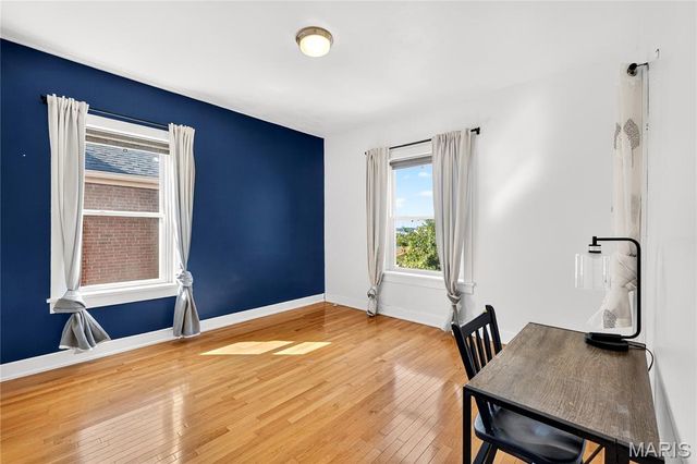 220 Dover Street, St Louis, MO 63111