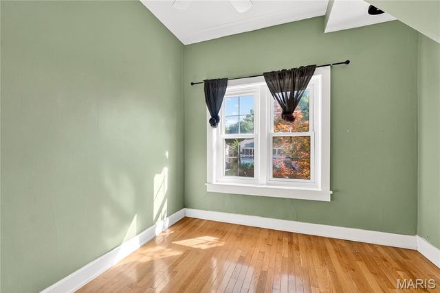 220 Dover Street, St Louis, MO 63111
