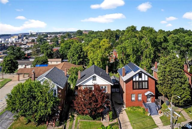 220 Dover Street, St Louis, MO 63111