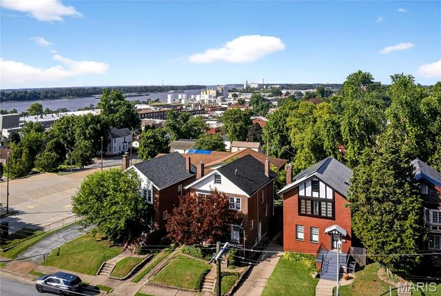 220 Dover Street, St Louis, MO 63111