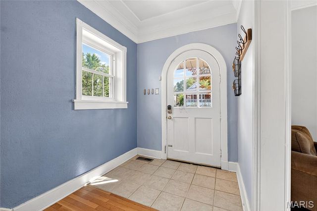 220 Dover Street, St Louis, MO 63111