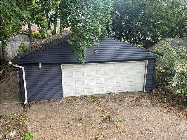 3812 Archwood Avenue, Cleveland, OH 44109