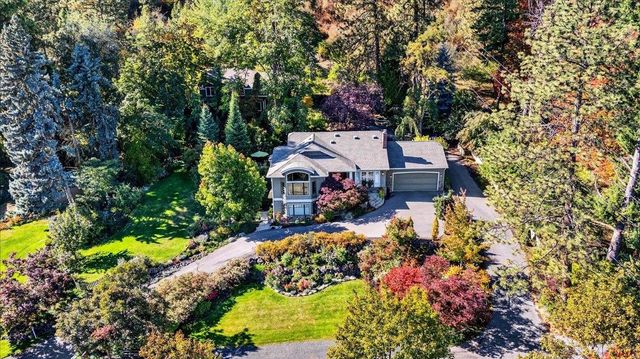 9115 N Mountain View Ln, Spokane, WA 99218