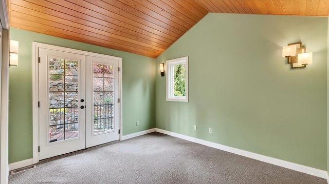 9115 N Mountain View Ln, Spokane, WA 99218