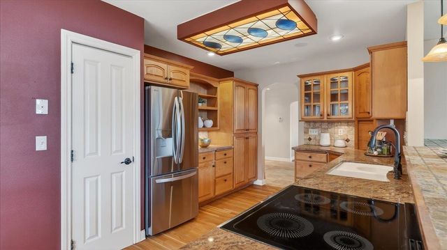 9115 N Mountain View Ln, Spokane, WA 99218