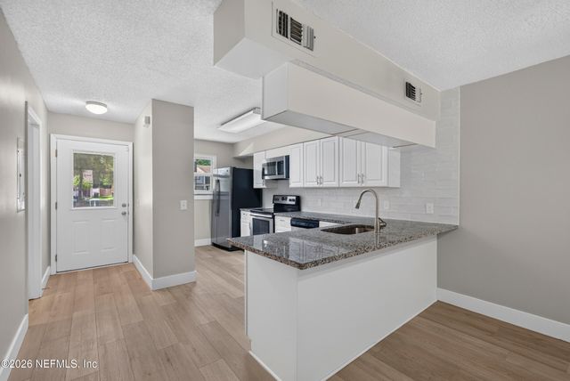 4323 WINDERGATE Drive, Jacksonville, FL 32257