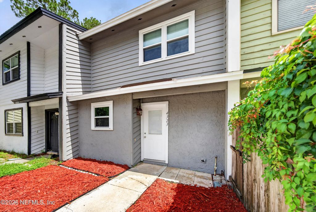 4323 WINDERGATE Drive, Jacksonville, FL 32257