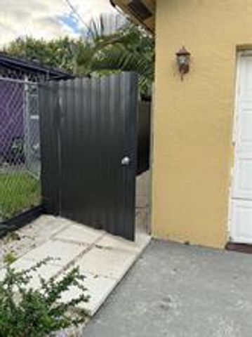 1136 NW 5th Court, Fort Lauderdale, FL 33311