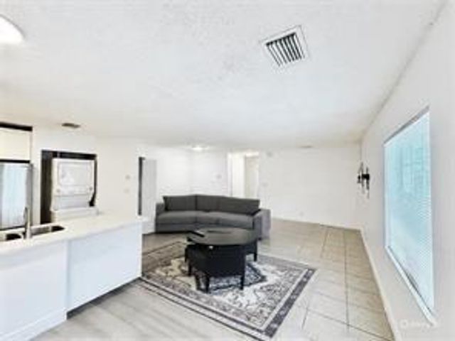 1136 NW 5th Court, Fort Lauderdale, FL 33311