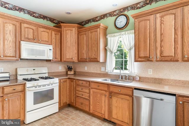 410 MAXINE DR, Lehighton, PA 18235