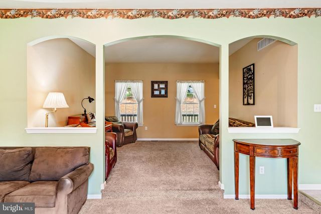 410 MAXINE DR, Lehighton, PA 18235