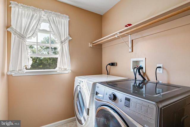 410 MAXINE DR, Lehighton, PA 18235