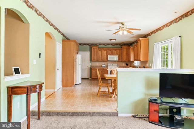 410 MAXINE DR, Lehighton, PA 18235