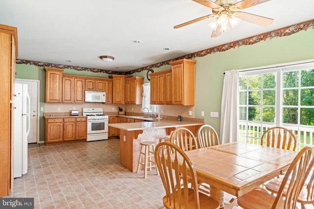 410 MAXINE DR, Lehighton, PA 18235