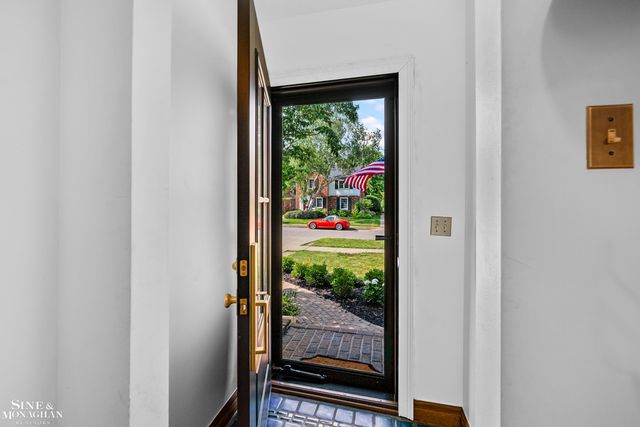 310 Moran Road, Grosse Pointe Farms, MI 48236
