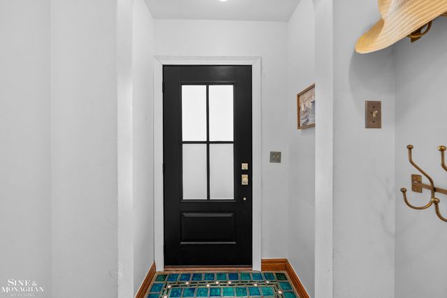 310 Moran Road, Grosse Pointe Farms, MI 48236