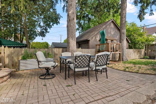 310 Moran Road, Grosse Pointe Farms, MI 48236