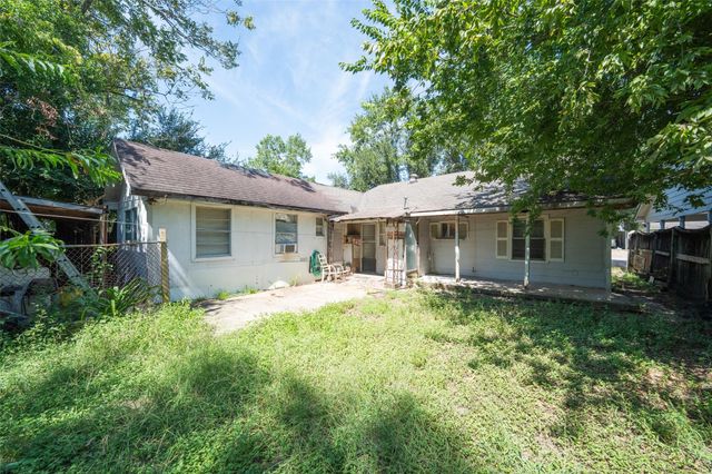 10418 Burman Street, Houston, TX 77029